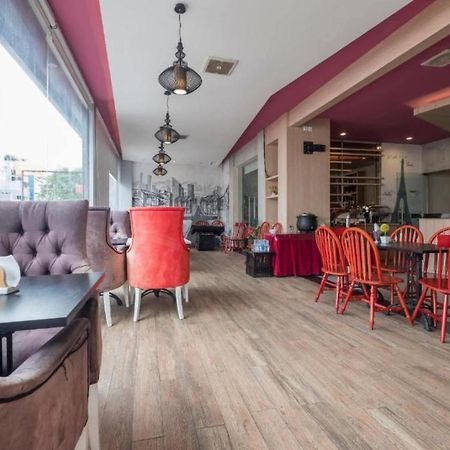 נקסר Collection O 91714 Hotel Alden מראה חיצוני תמונה