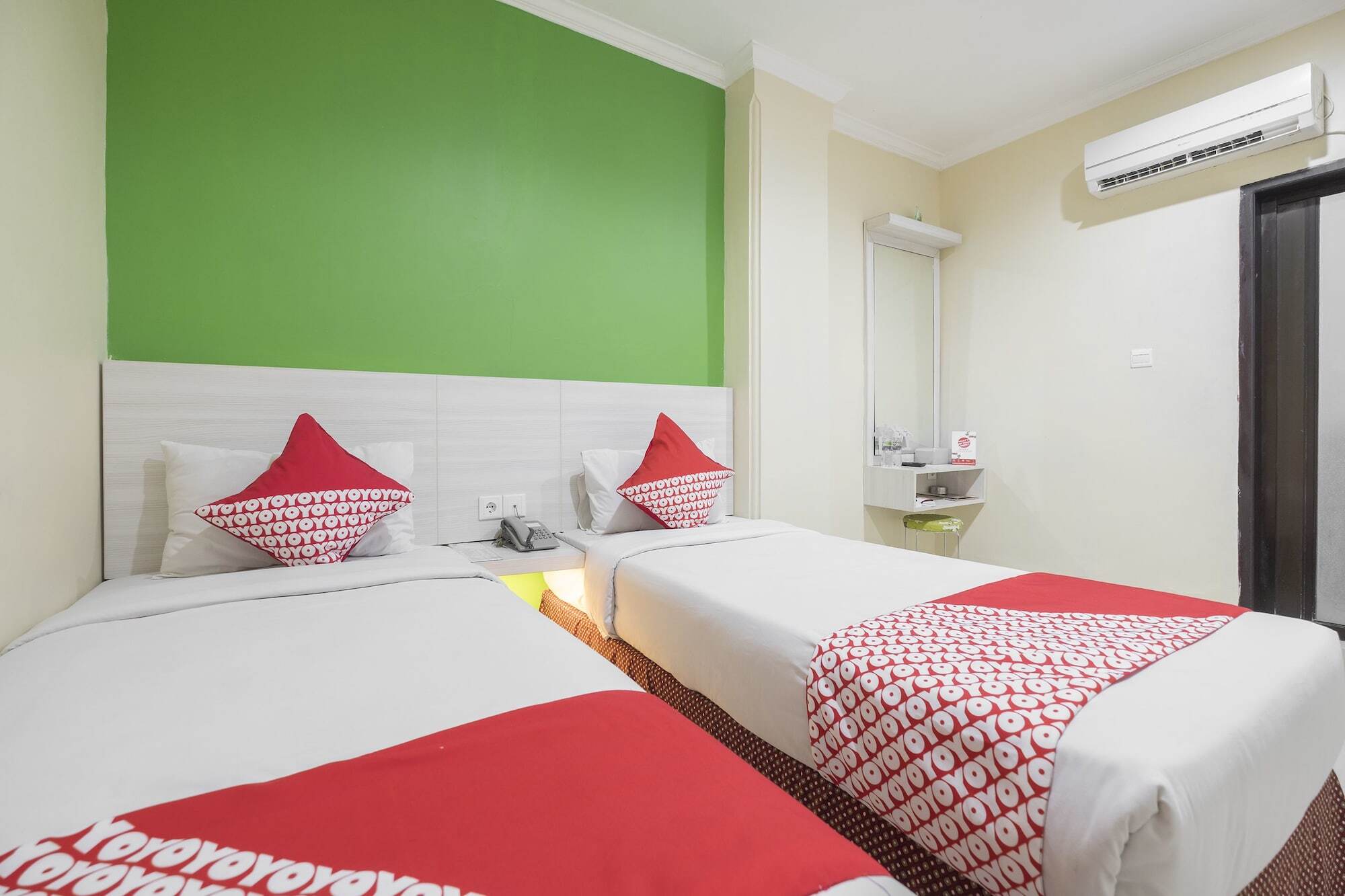 נקסר Collection O 91714 Hotel Alden מראה חיצוני תמונה